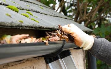 gutter cleaning Glen Parva, Leicestershire
